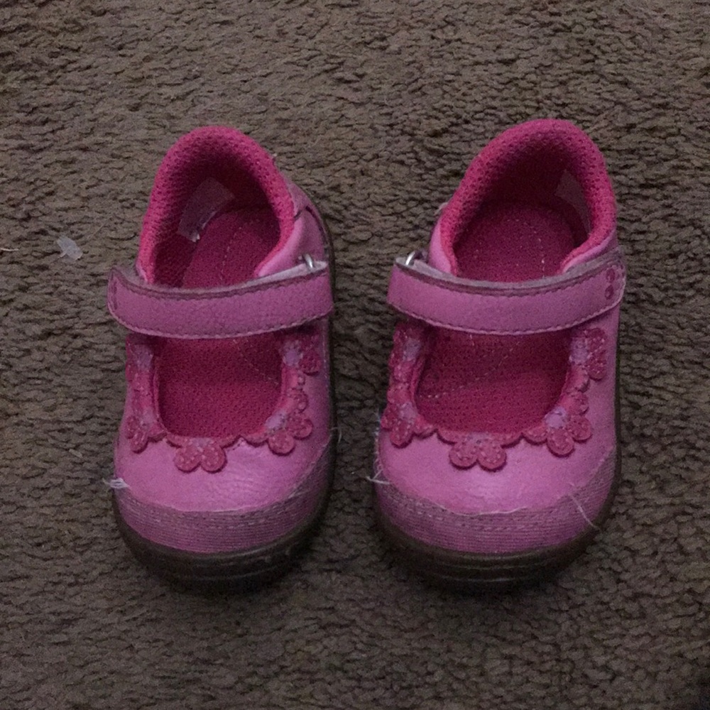 Surprize Walking Shoes
